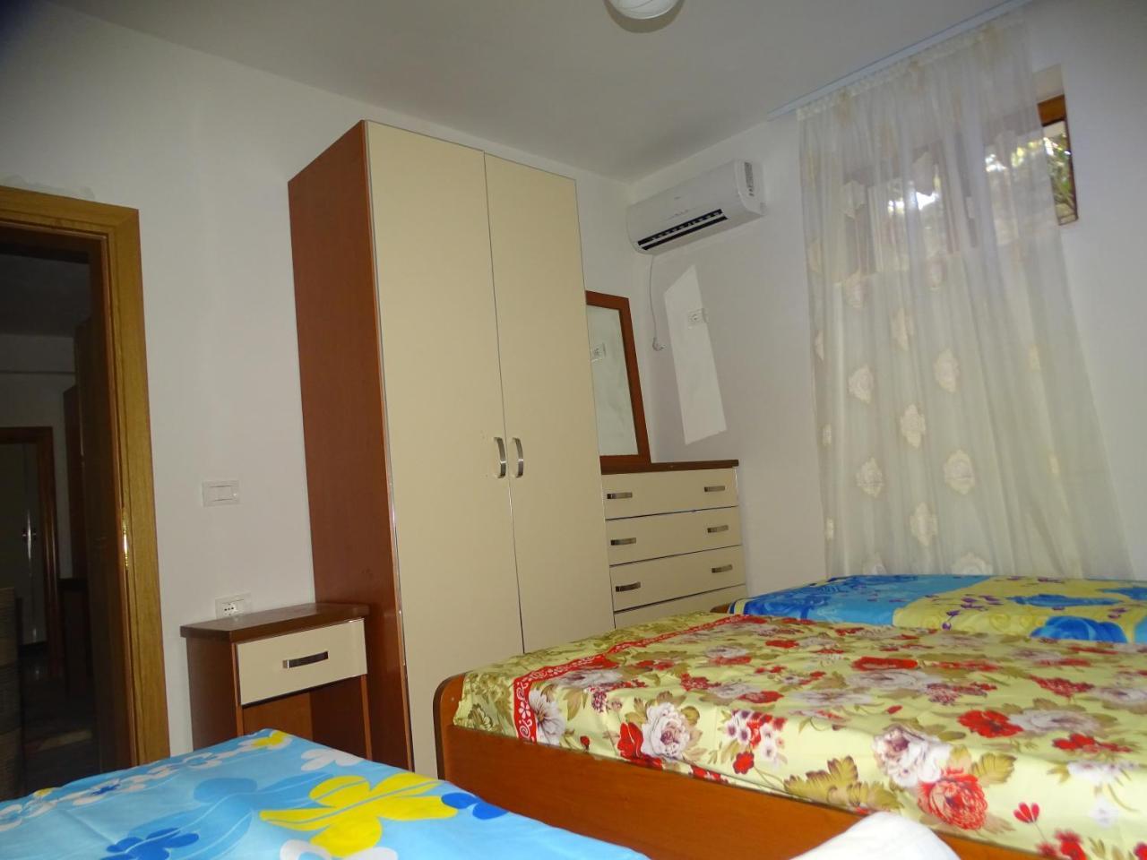 Guesthouse Hlias Gloria 培拉特 外观 照片
