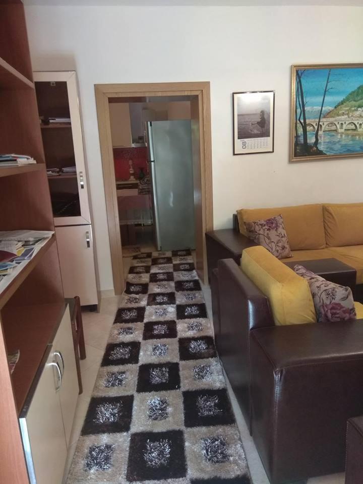 Guesthouse Hlias Gloria 培拉特 外观 照片